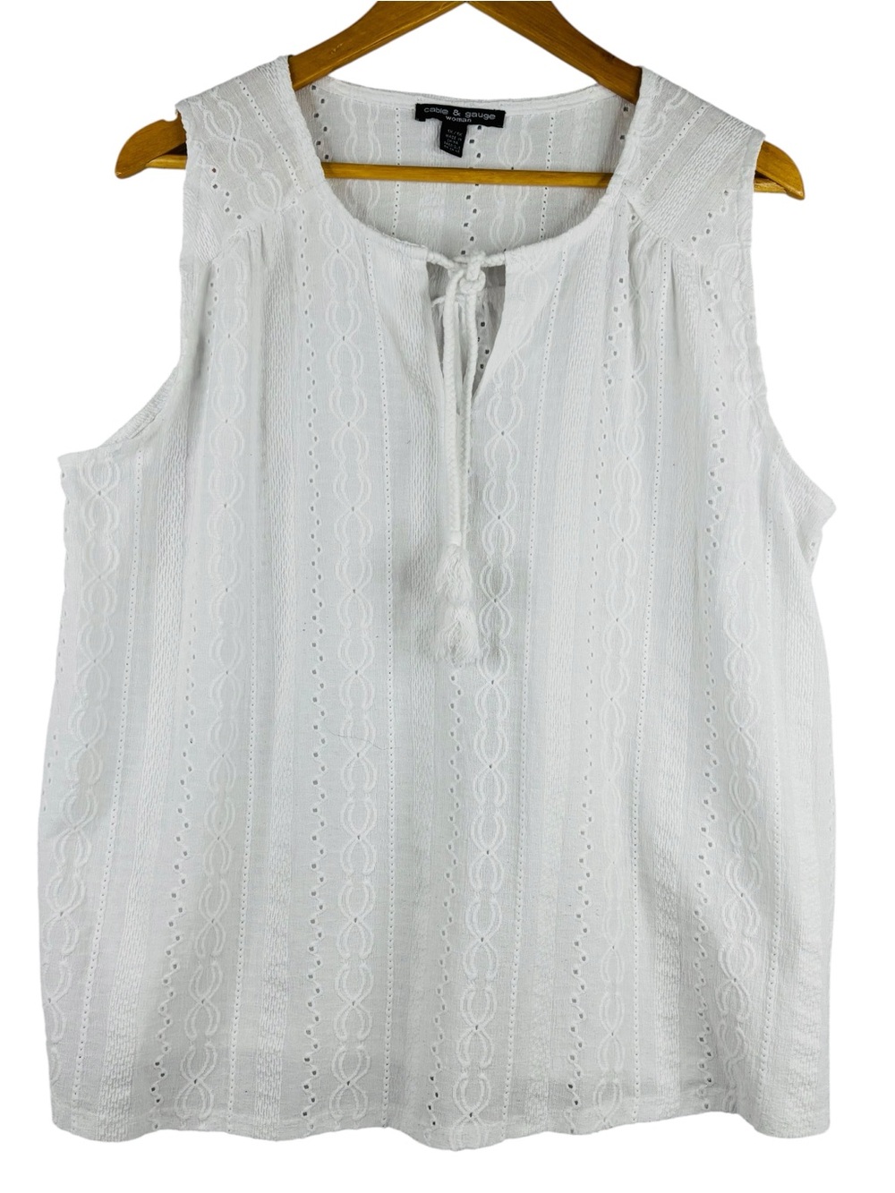 Cable & Gauge White Sleeveless Eyelet Lace  Tassel Tie Peasant Top 1X